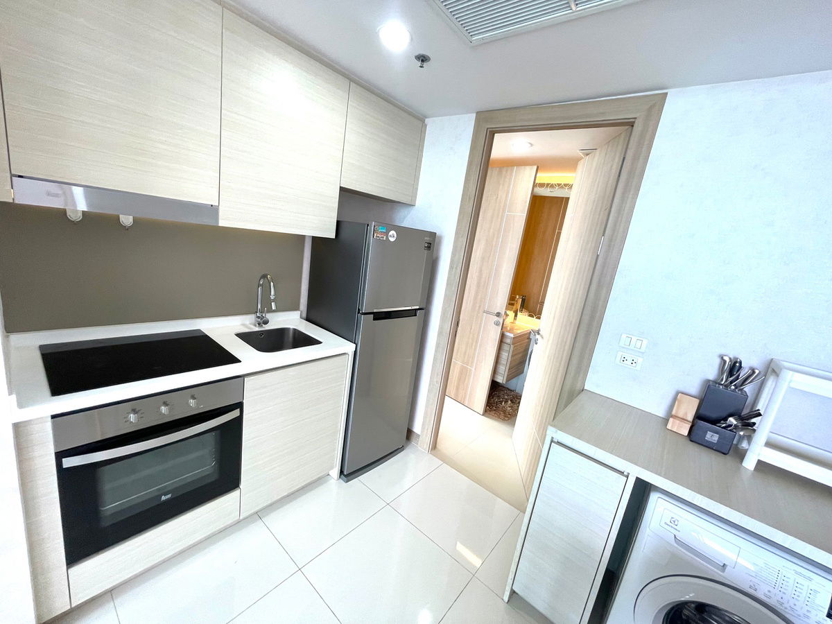 รูป For rent The Riviera Wongmat Beach SeaView Corner room - รูปที่ 15/20