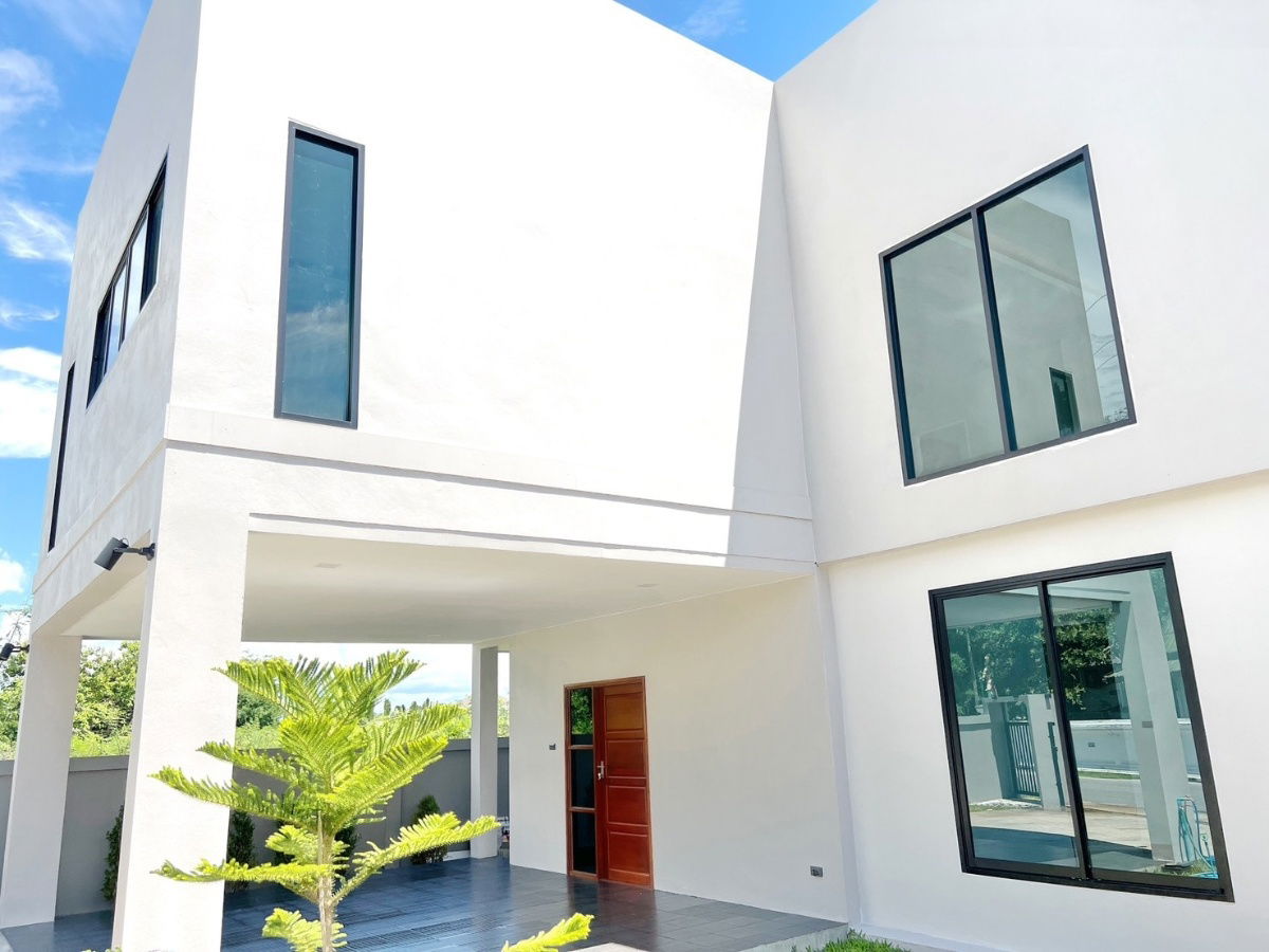 รูป บ้านสร้างใหม่ โมเดิร์น ,บ้านท่ารั้ว ใกล้ร,ร,นานาชาติ มิลฮิลล์ - รูปที่ 5/8