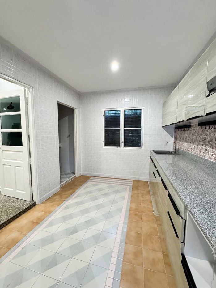 picture Home For Rent Ladprao-Wanghin 18, 3 Bedrooms 3 Bathroom Ready to Move Line ID : @hatcheryAgent  - 11/20