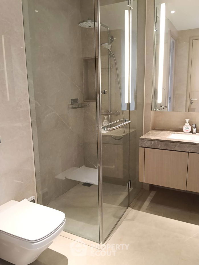 picture 1-BR Condo at Magnolias Waterfront Residences near BTS Saphan Taksin (ID 2463840) - 4/13