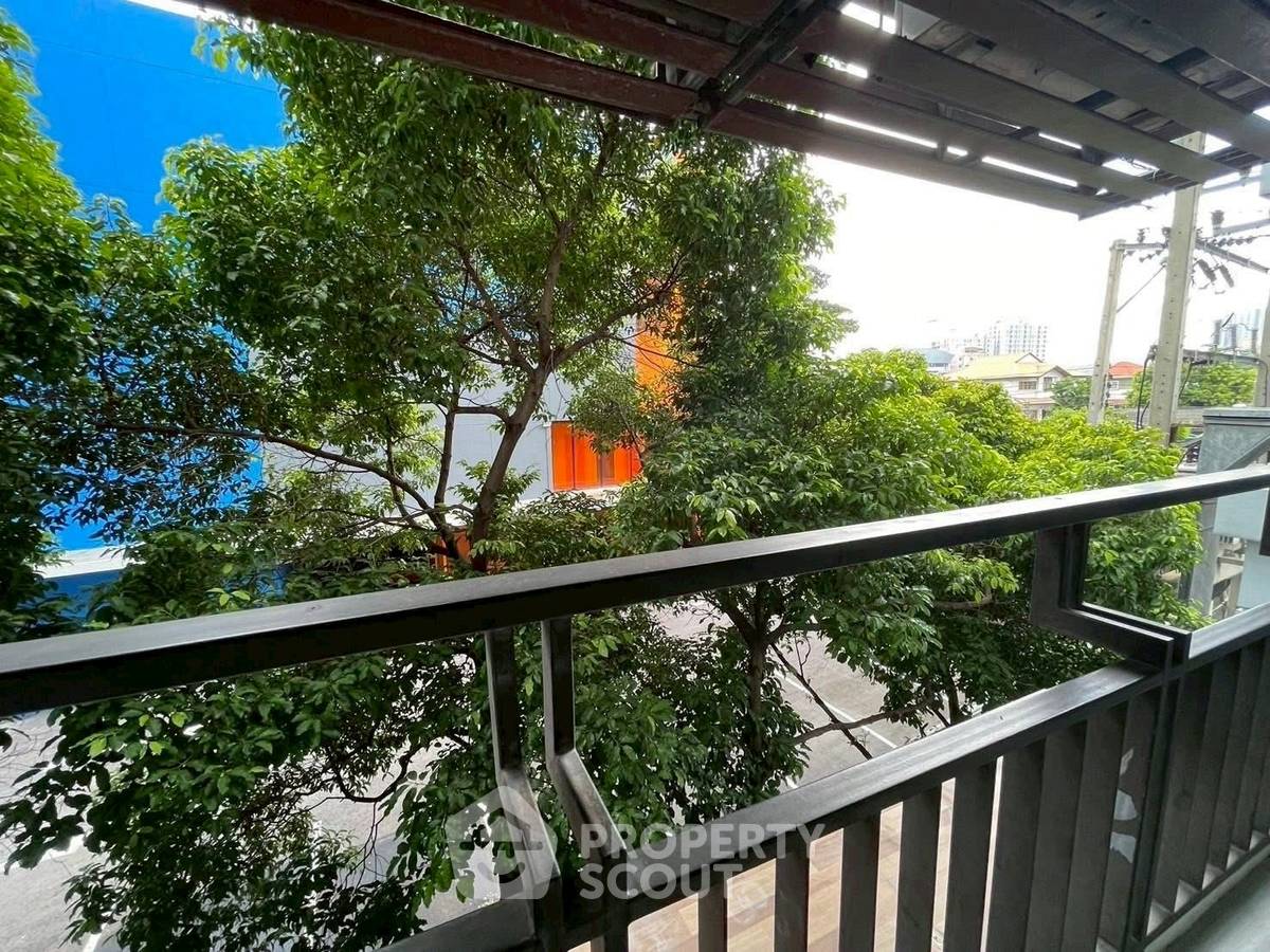 picture 2-BR Condo at The Next Sukhumvit 52 (Garden Suite) Condominium near BTS On Nut (ID 2462710) - 12/12