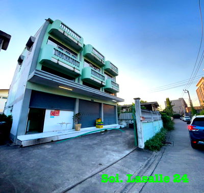 เช่าอาคารพาณิชย์ ถนนบางนา - ตราด : ⚡ ให้เช่า อาคารพาณิชย์ 3 คูหา 3 ชั้น ซอย ลาซาล 24 ถนน สุขุมวิท 105 ใกล้ BTS ขนาด 100 ตร.ว. ⚡