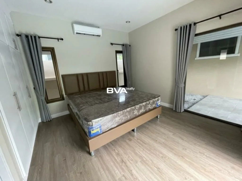 picture Pool Villa For Rent Pattaya Siam Place Village East Pattaya 3 bedrooms 3 bathroms - 5/12
