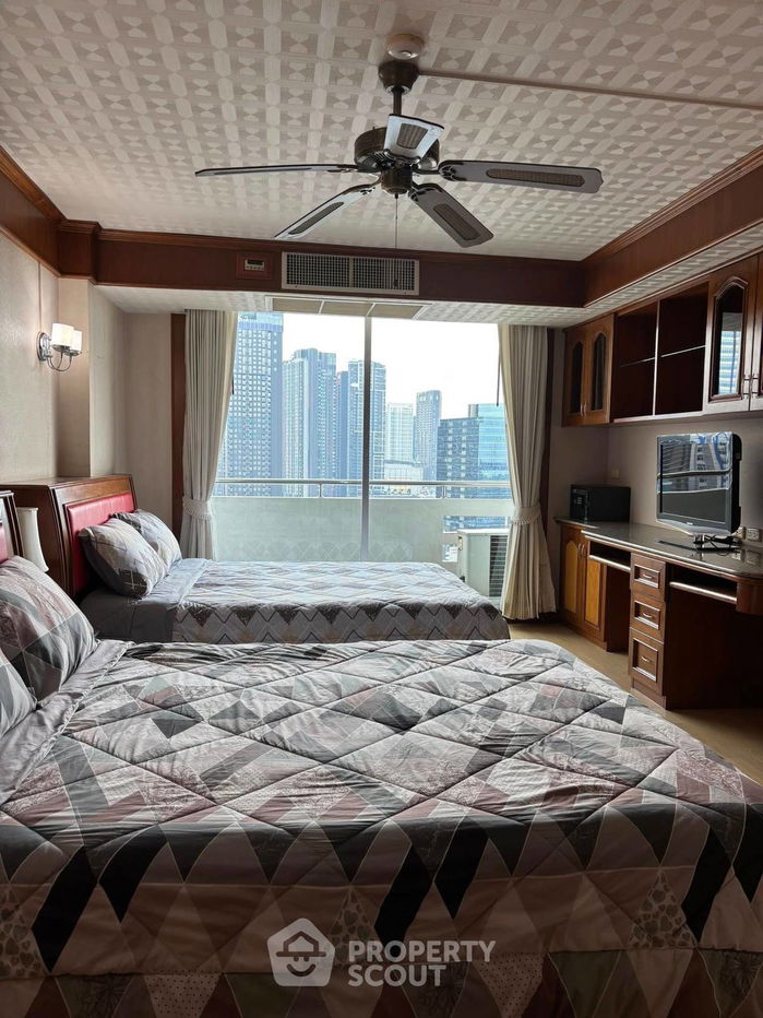 picture 2-BR Condo at Supalai Park Phaholyothin near BTS Ha Yaek Lat Phrao (ID 2464254) - 1/11