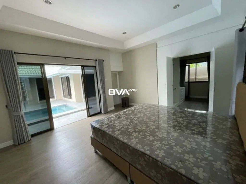 picture Pool Villa For Rent Pattaya Siam Place Village East Pattaya 3 bedrooms 3 bathroms - 9/12