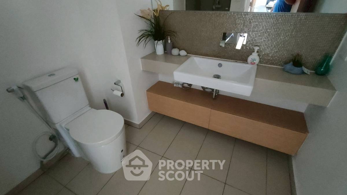 รูป คอนโด 1-ห้องนอน ที่ เดอะ ลอฟท์ เอกมัย ใกล้ BTS เอกมัย (ID 2464675) - รูปที่ 10/12