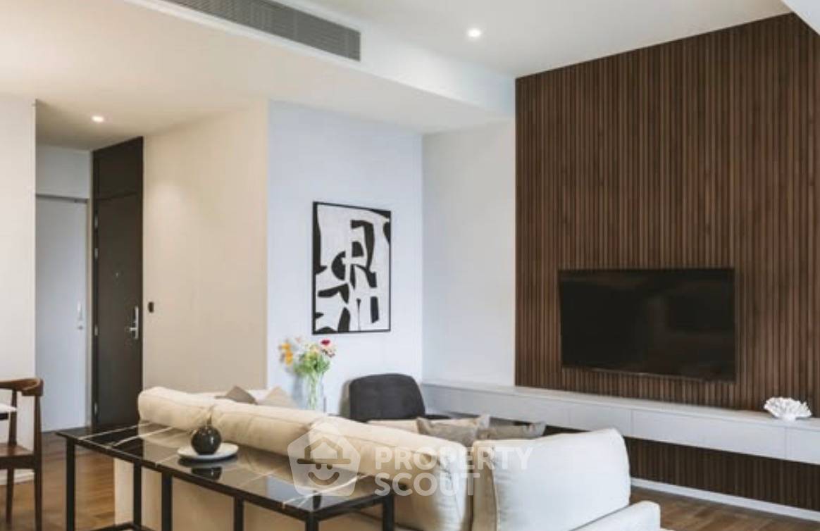 picture 2-BR Condo at Muniq Langsuan near BTS Ratchadamri (ID 2463021) - 3/8