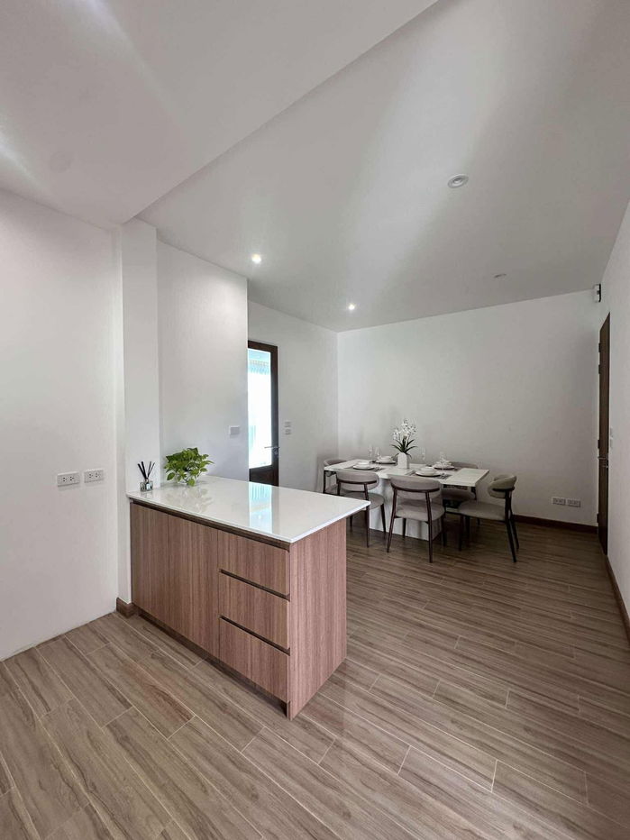 รูป บ้านสร้างใหม่ ในชุมชน ใกล้แยกแม่เหียะ ไปสนามบินเชียงใหม่เพียง 10 นาที เท่านั้น - รูปที่ 4/8