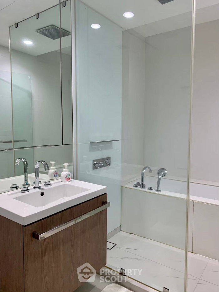 picture 1-BR Condo at 185 Rajadamri near BTS Ratchadamri (ID 2464468) - 12/12