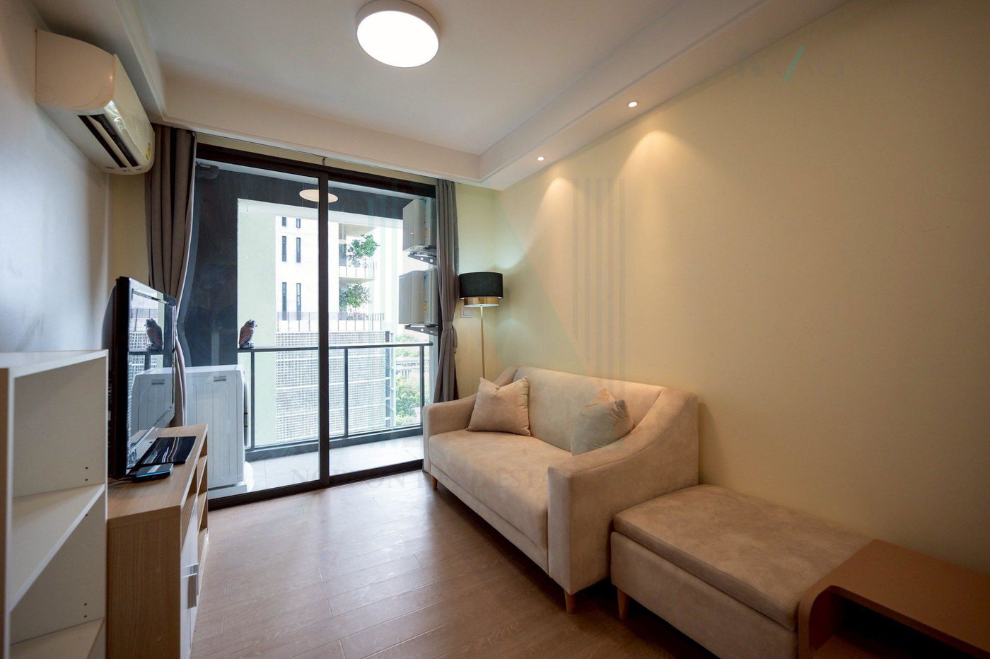 picture 🎊 For Rent Condo REGAL SATHON - NARADHIWAS Building 1, Floor 10,1 bed room, Room size 32 sqm - 3/8