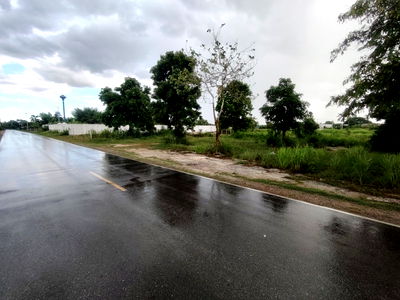 Land for sale Hua Hin Prachaubkirikhan : 252 TW | Main Road Home Plot  Direct Access to City Center!