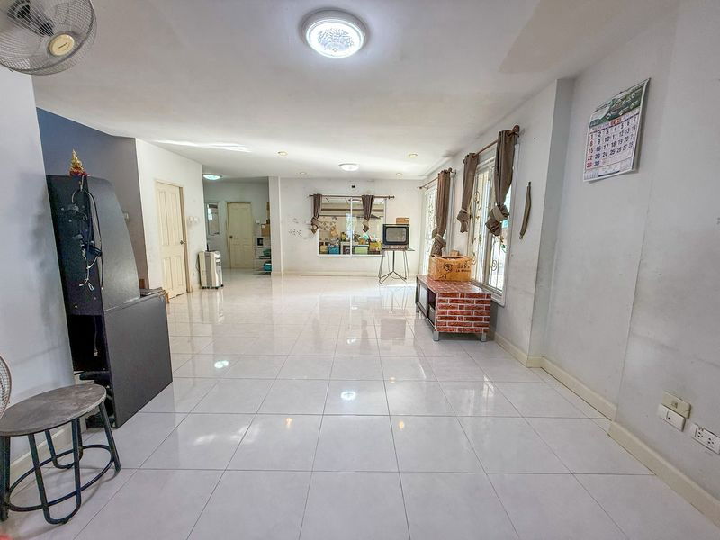 picture Second-hand detached house for sale, Country Home Lake and Park Village, Sriracha, Chonburi - 2/20