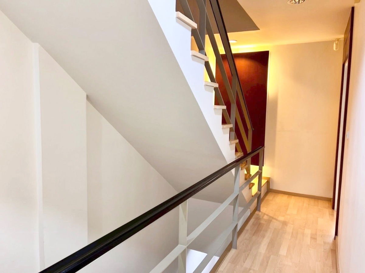 picture For Rent Noble Cube Pattanakarn 3-storey townhome, fully furnished with full electrical appliances. Ready to move in. near Ekkamai–Thonglor - 8/9