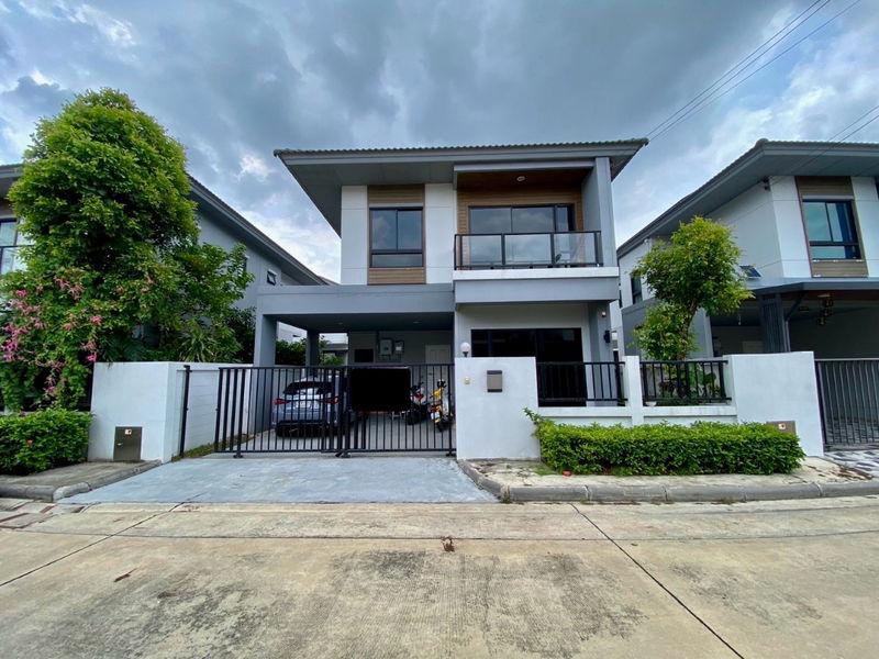 ขายบ้านเดี่ยว : 🏡 ขายบ้านแฝด 2 ชั้น เสนาพาร์ค วิลล์ รามอินทรา – วงแหวน บ้านพร้อมอยู่ ทำเลดี หน้าบ้านทิศใต้ มี Solar Cell ประหยัดค่าไฟ