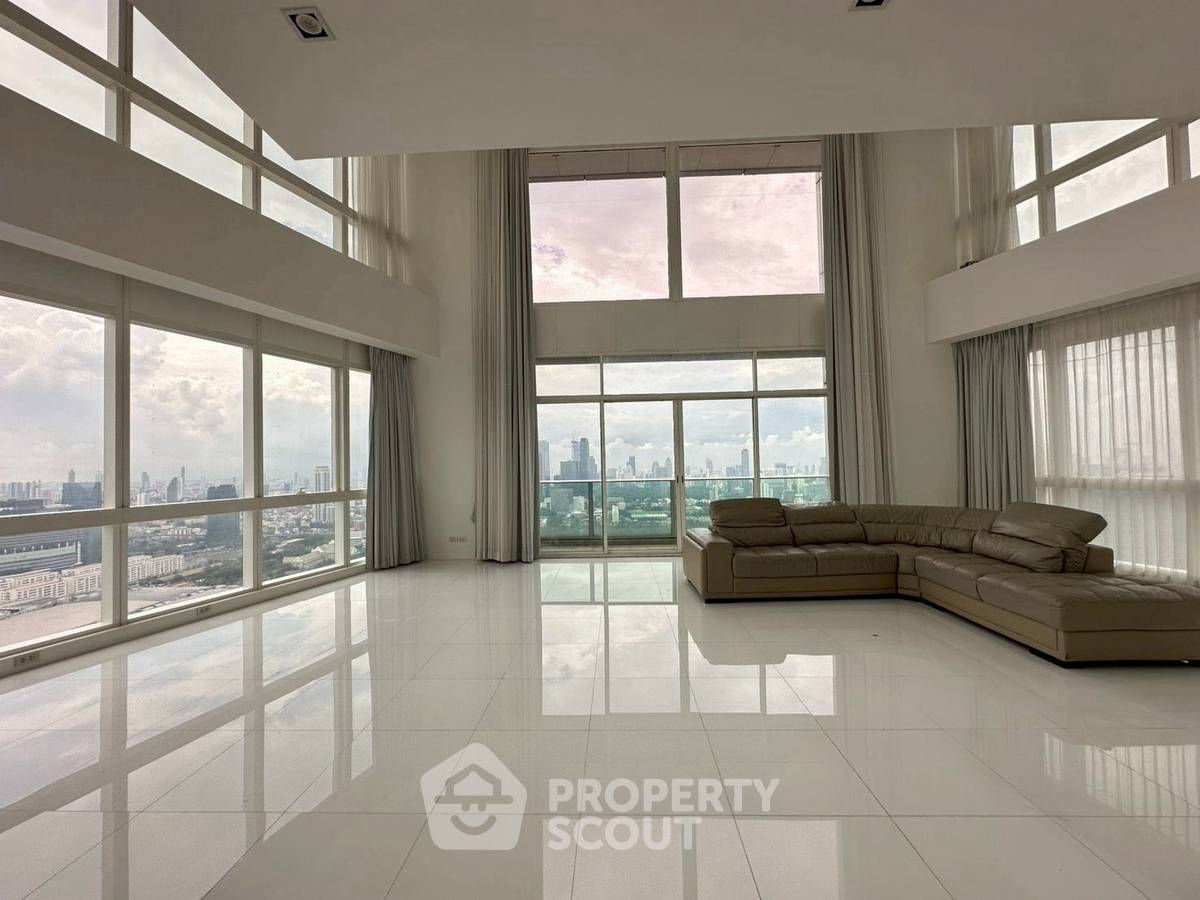 picture 3-BR Condo at Millennium Residence @ Sukhumvit Condominium near BTS Asok (ID 2464646) - 2/13