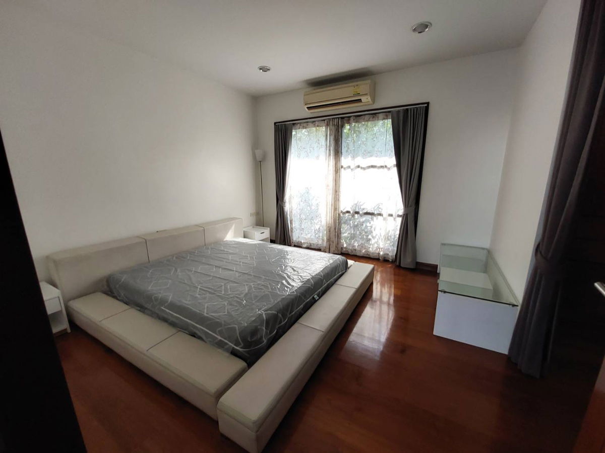 รูป ให้เช่าบ้านเดี่ยว Pool Villa ศูนย์วิจัย 4 ห้องนอน เพียง 5 กม. ถึง Central พระราม9 - รูปที่ 11/17