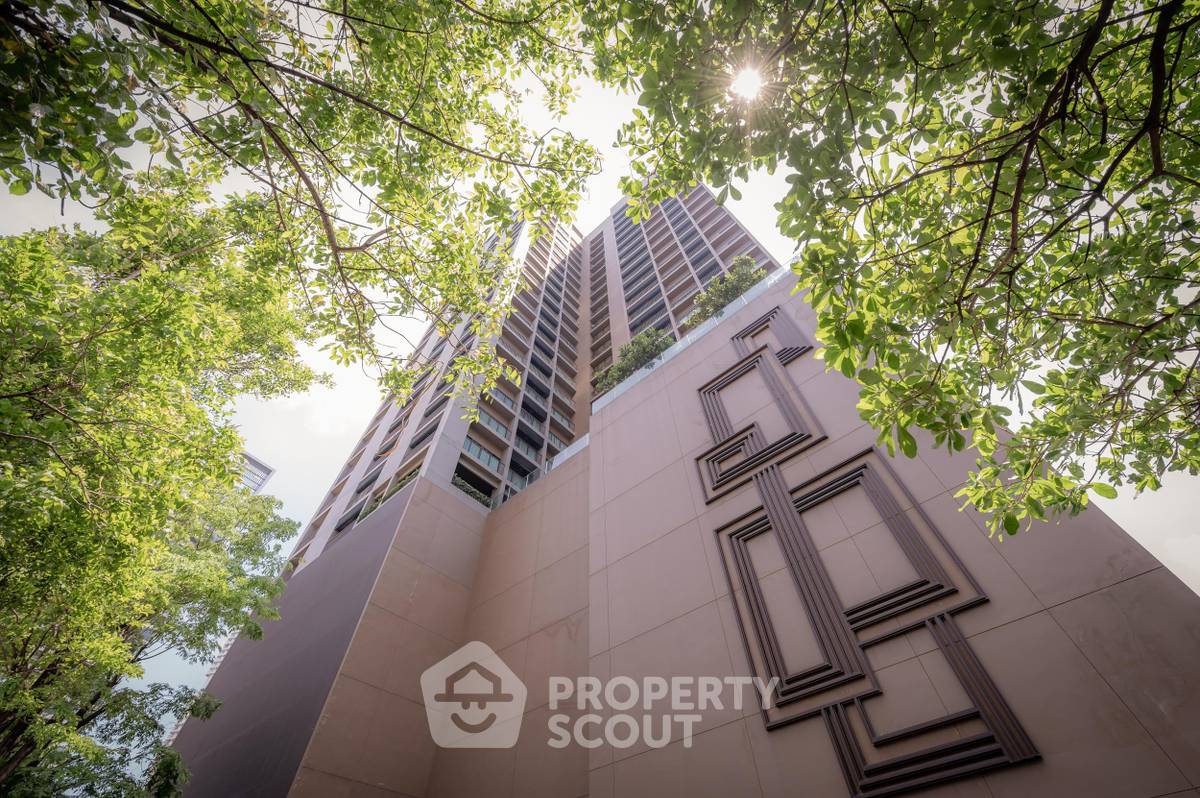 picture 1-BR Condo at Noble Refine Prompong near BTS Phrom Phong (ID 886203) - 8/14