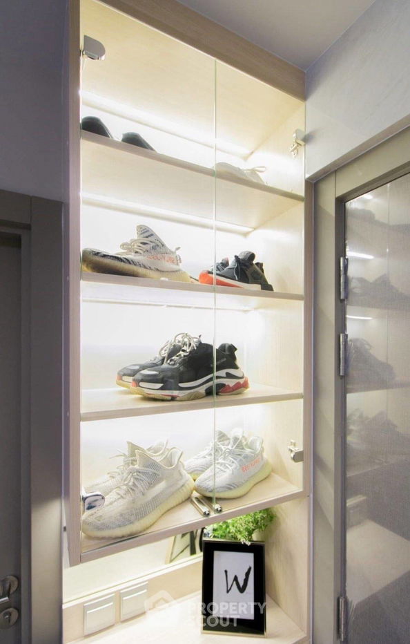 picture 1-BR Condo at Life Asoke - Rama 9 near MRT Phra Ram 9 (ID 2462882) - 9/15