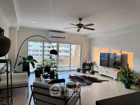 คอนโด 1-ห้องนอน ที่ วิวทะเล เรสซิเดนซ์ 4 จอมเทียน ใกล้ หาดจอมเทียน (ID 2464648)