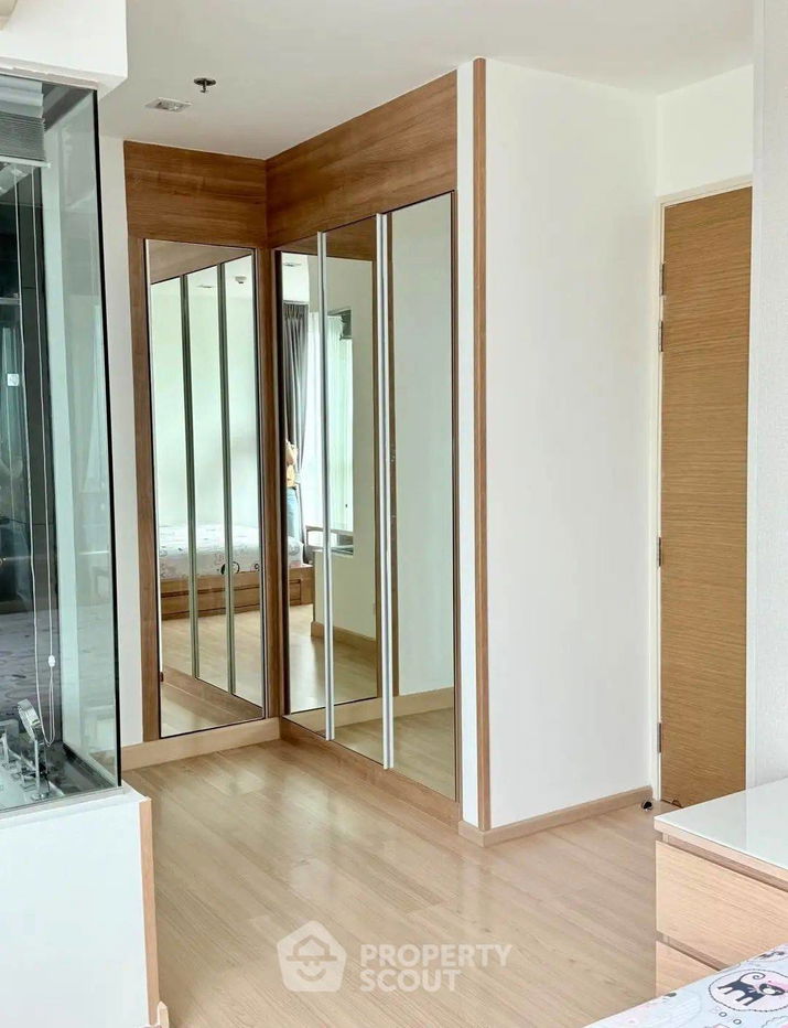 picture 2-BR Condo at RHYTHM Phahon-Ari near BTS Saphan Khwai (ID 2465777) - 6/17