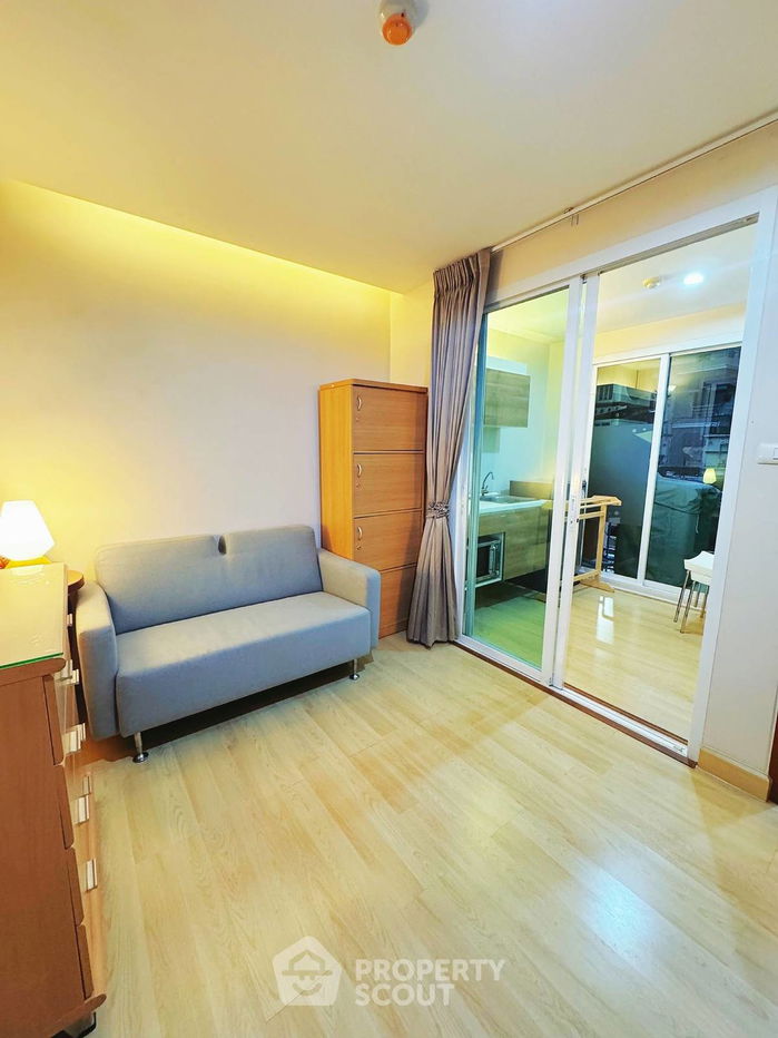 picture 1-BR Condo at Emerald Residence Ratchada near MRT Huai Khwang (ID 2465786) - 9/11