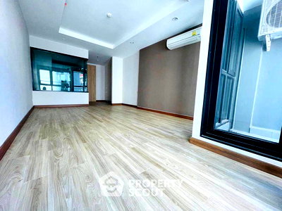 Condos for sale : 1-BR Condo at Ladda Plus in Si Racha (ID 1176999)