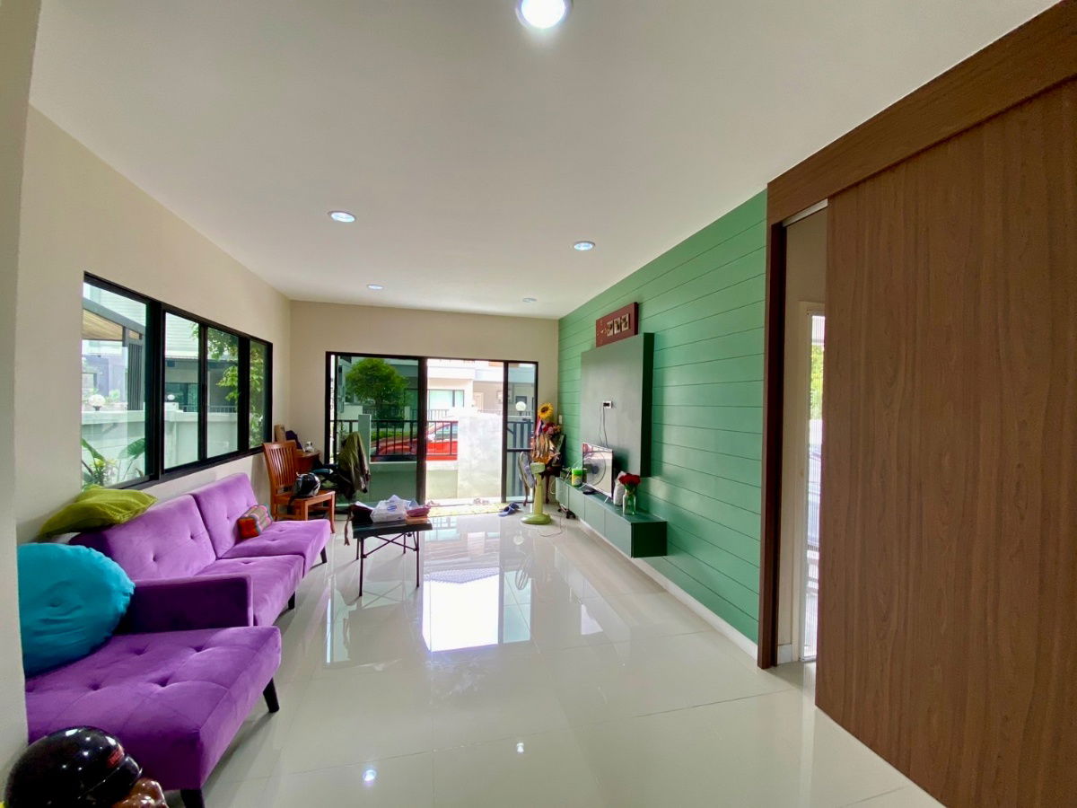 picture 🏡 For Sale: 2-Storey Semi-Detached House – Sena Park Ville Ramintra – Wongwaen | South-facing | Equipped with Solar Cells for energy savings - 6/24