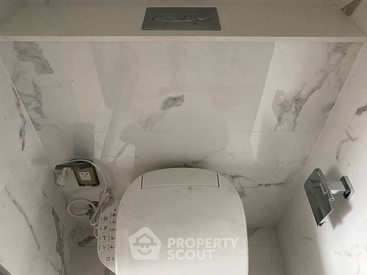 รูป คอนโด 1-ห้องนอน ที่ ไซมิส เอ๊กซ์คลูซีพ ควีนส์ ใกล้ MRT ศูนย์การประชุมแห่งชาติสิริกิติ์ (ID 2465542) - รูปที่ 8/9