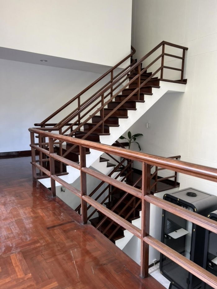 picture Beautiful home office, ready to move in, near BTS Phrom Phong. - 11/15