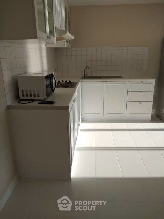 picture 2-BR Condo at Waterford Park Rama 4 near BTS Phra Khanong (ID 515201) - 2/11