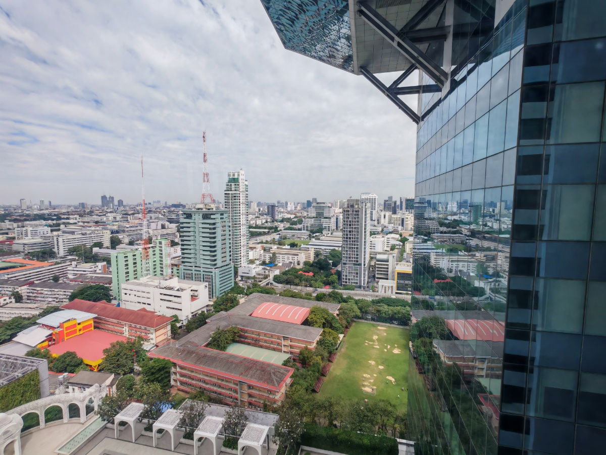 รูป รถไฟฟ้า พญาไท อยู่หน้าตึก Phayathai Plaza (พญาไท พลาซ่า) 	ขนาด 281 ตรม - รูปที่ 5/5