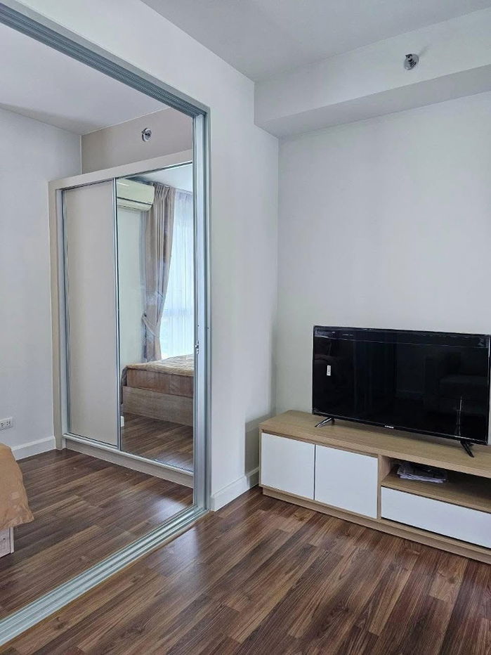 picture code : E100 a space ME Rattanathibet - 24/24