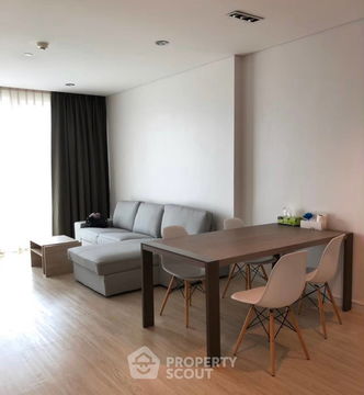 2-BR Condo at Fullerton Sukhumvit near BTS Ekkamai (ID 457789)