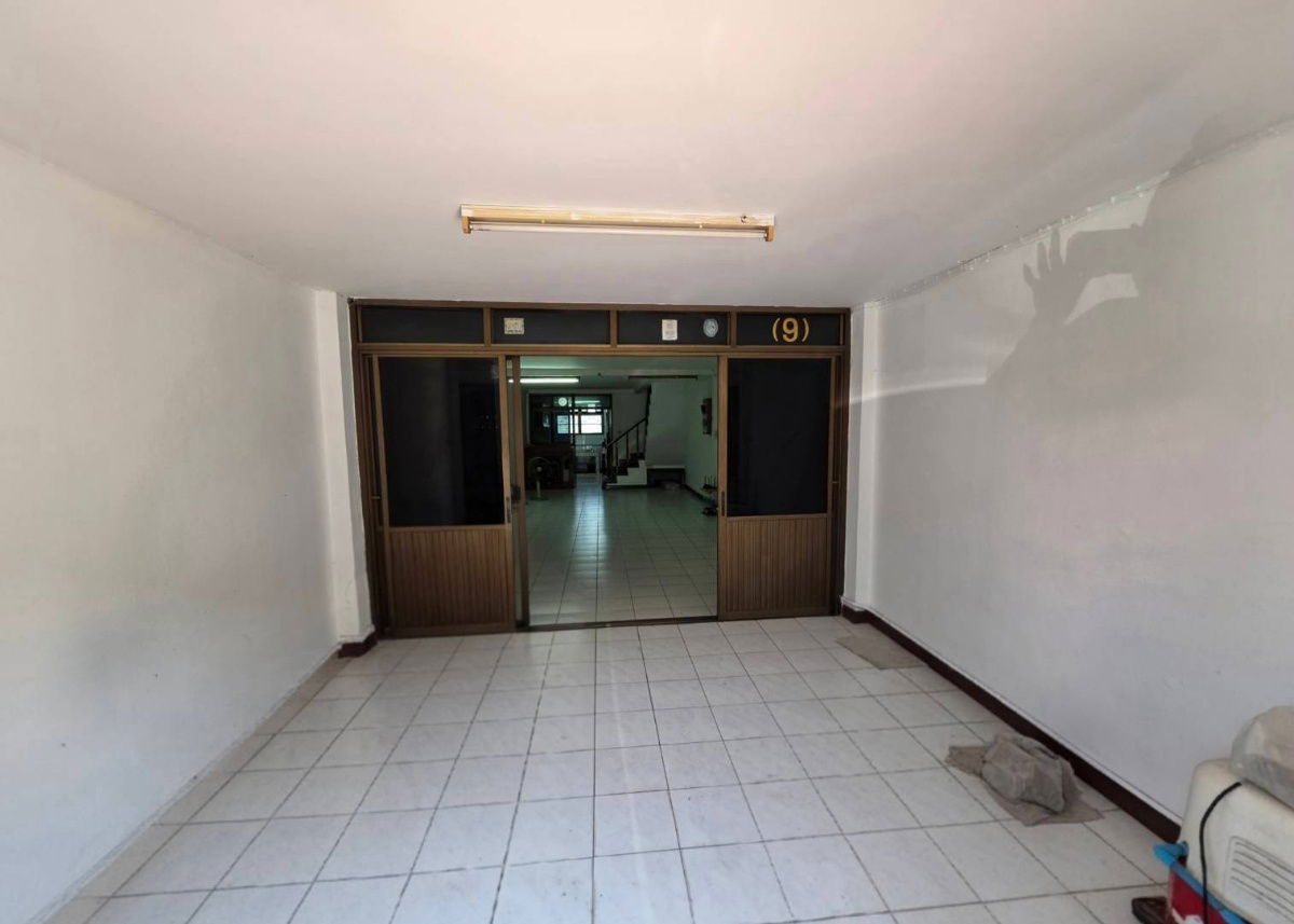 รูป เช่า ทาวน์เฮ้าส์ ใกล้ BTSบางจาก 2.5km สุขุมวิท93 แยกพึ่งมี 50 - รูปที่ 2/13