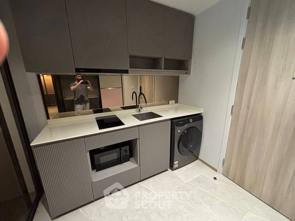 picture 2-BR Condo at Chapter Thonglor 25 close to Thong Lo (ID 2463094) - 10/23
