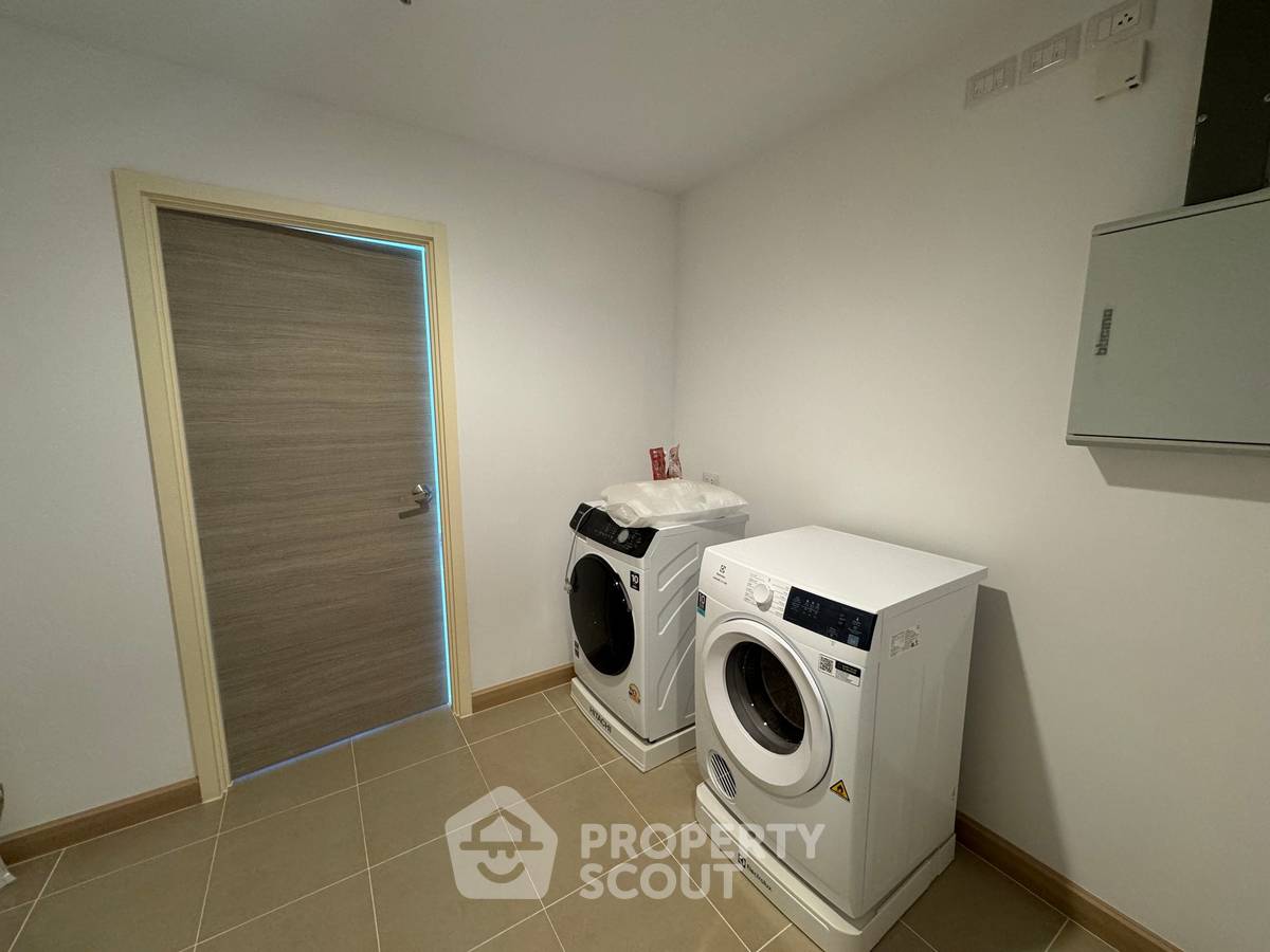 picture 3-BR Condo at Supalai Riva Grande close to Phra Ram 3 (ID 2464015) - 9/13