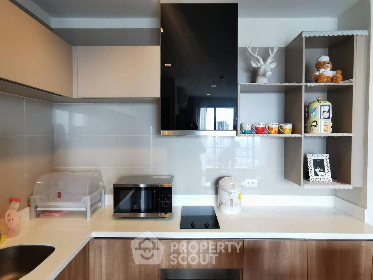 picture 2-BR Condo at Rhythm Sathorn near BTS Saphan Taksin (ID 392326) - 3/27