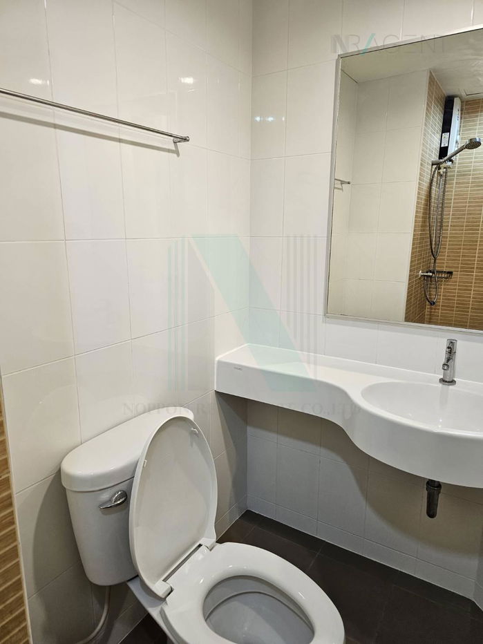 picture For Sell Condo LUMPINI VILLE RAMKHAMHAENG 60/2 Building A, Floor 22,1 bed room, Room size 22 sqm - 5/8