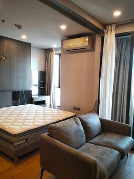ขายต่ำกว่าราคาตลาด 6.2  ล้าน  Q Chidlom-Petchburi    :  45 Sqm.    1 bedroom 1 bathroom (with bathtub) + Balcony  F
