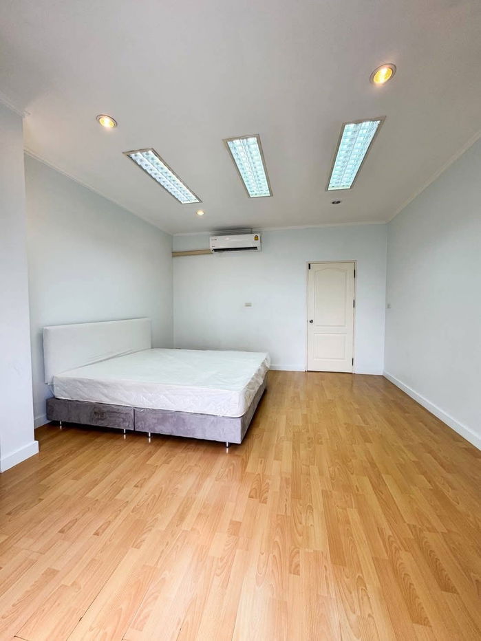 picture Home For Rent Ladprao-Wanghin 18, 3 Bedrooms 3 Bathroom Ready to Move Line ID : @hatcheryAgent  - 6/20