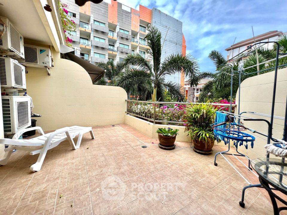 picture 2-BR Condo at Nordic Residence close to Phratamnak (ID 996418) - 8/9