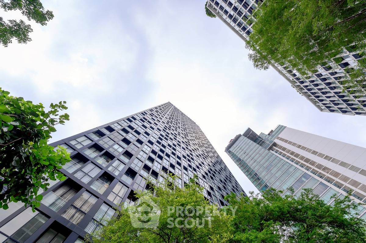 picture 1-BR Condo at Noble Ploenchit near BTS Phloen Chit (ID 2454409) - 4/30