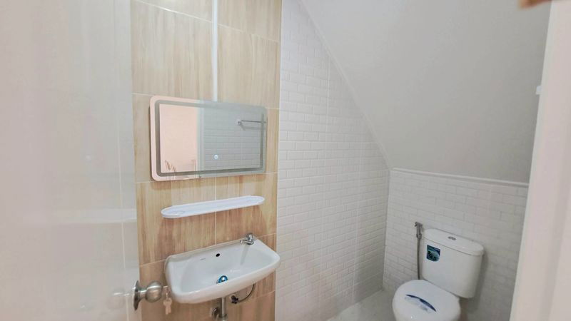 รูป ฟรีโอน! ทาวน์เฮ้าส์ 2 ชั้น มนวดี วัดลาดปลาดุก (ซอย 13) | 3 นอน ตกแต่งใหม่ พร้อมอยู่! | 1.59 ลบ. - รูปที่ 6/20