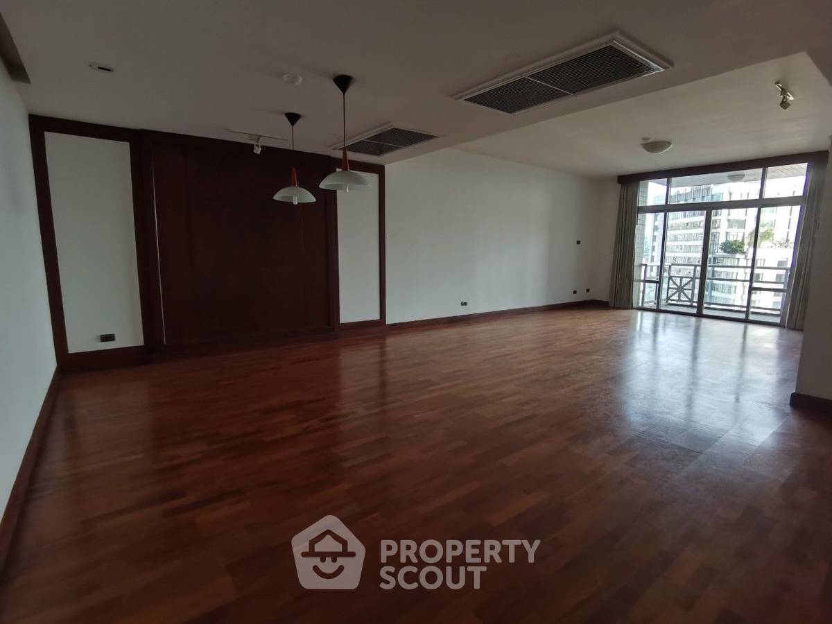 รูป คอนโด 2-ห้องนอน ที่ ออลซีซั่น แมนชั่น คอนโดมิเนียม ใกล้ BTS เพลินจิต (ID 1938308) - รูปที่ 2/18