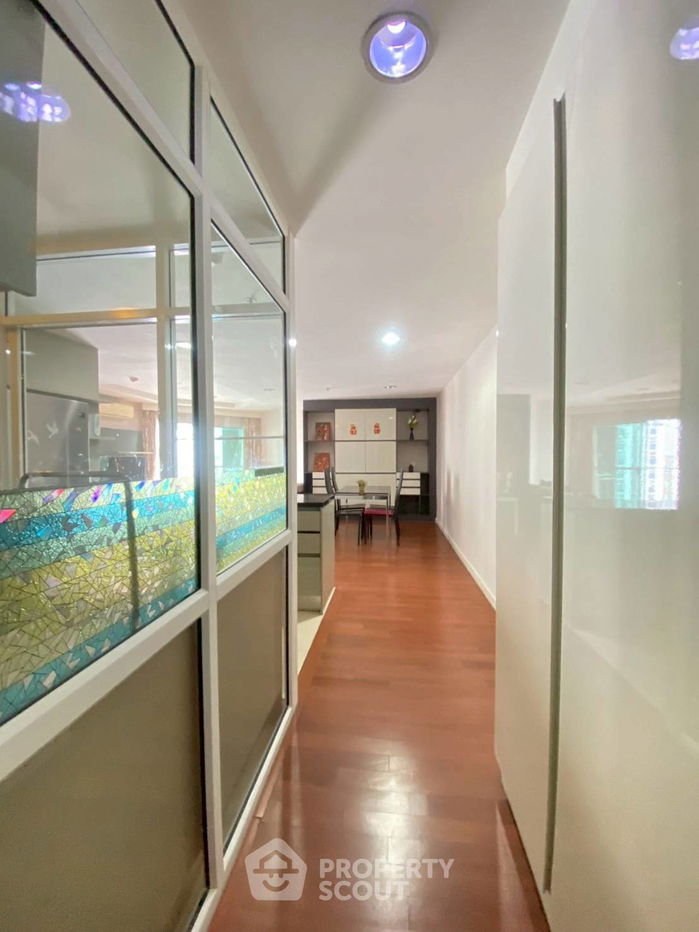 picture 2-BR Condo at Belle Grand Rama 9 near MRT Phra Ram 9 (ID 2464623) - 5/8