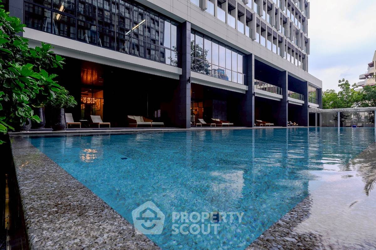 picture 1-BR Condo at Noble Ploenchit near BTS Phloen Chit (ID 2454409) - 6/30