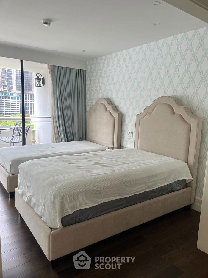 picture 2-BR Condo at Somkid Gardens Condominium near BTS Chit Lom (ID 2463821) - 5/15