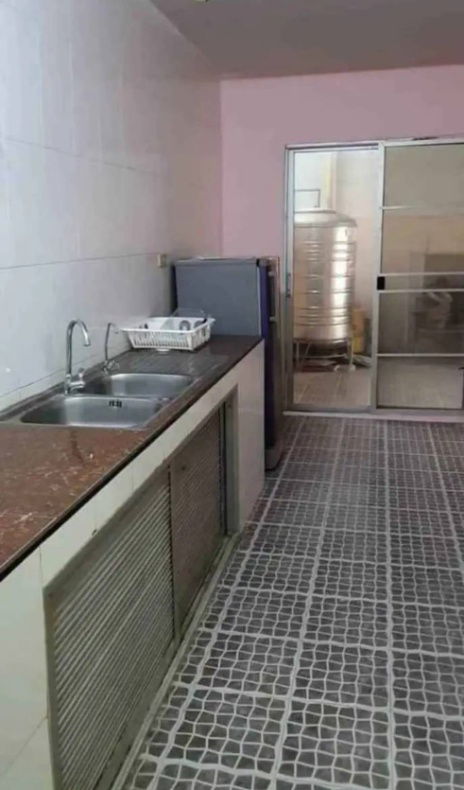 รูป H 940 ให้เช่า บ้านเดี่ยว 2 ชั้น ม.เกษมสันต์ ซ.อ่อนนุช17 สภาพดี มีเฟอร์นิเจอร์ ราคา 22,000 บาท - รูปที่ 5/9