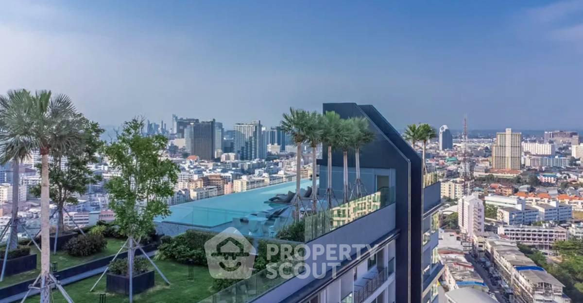 picture 2-BR Condo at Arcadia Millennium Tower close to Pattaya South (ID 2461782) - 2/3