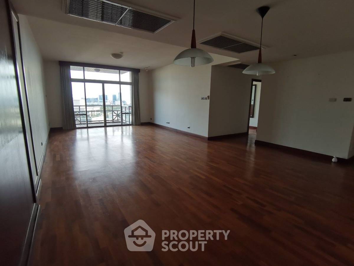 รูป คอนโด 2-ห้องนอน ที่ ออลซีซั่น แมนชั่น คอนโดมิเนียม ใกล้ BTS เพลินจิต (ID 1938308) - รูปที่ 4/18